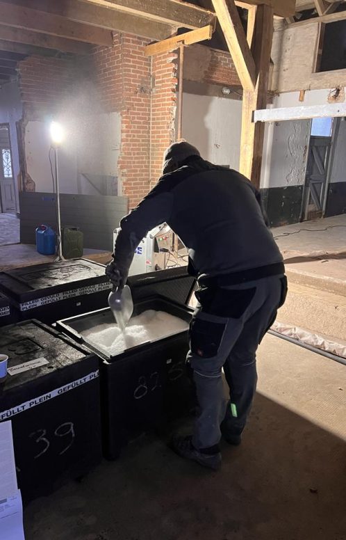 PHOTO-2023-03-10-20-15-01 2 Droogijsstralen 5